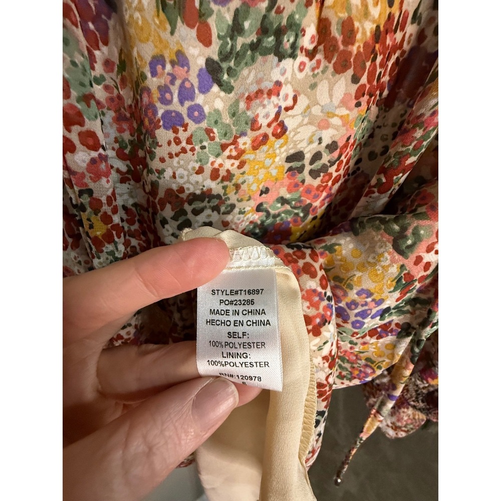 Entro Floral Abstract Dot Print Peasant Blouse Top NWT Small - Picture 7 of 9